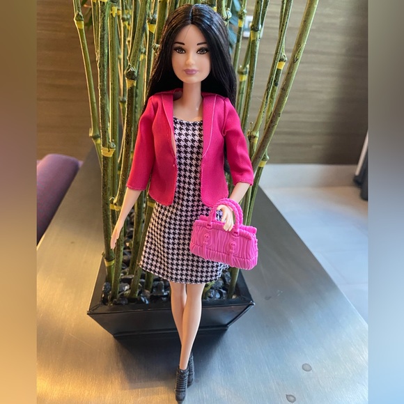 Brand New Mattel Barbie Fashionista - Picture 13 of 13